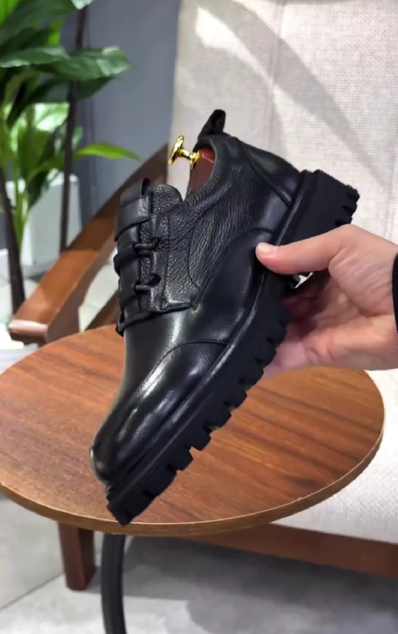 Best-selling men's leather casual shoes