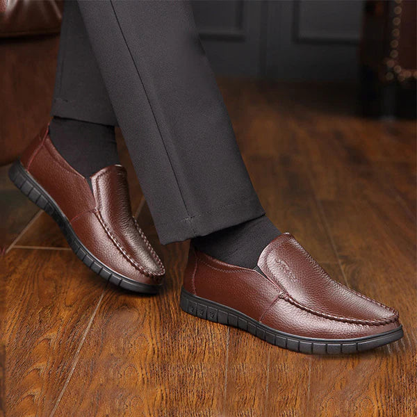 Men's leather shoes with soft sole