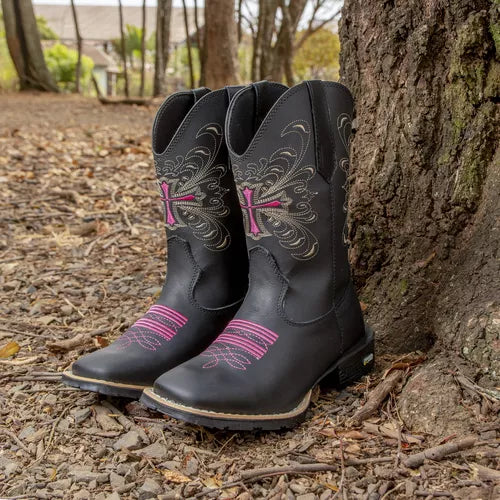 Square toe embroidered leather boots