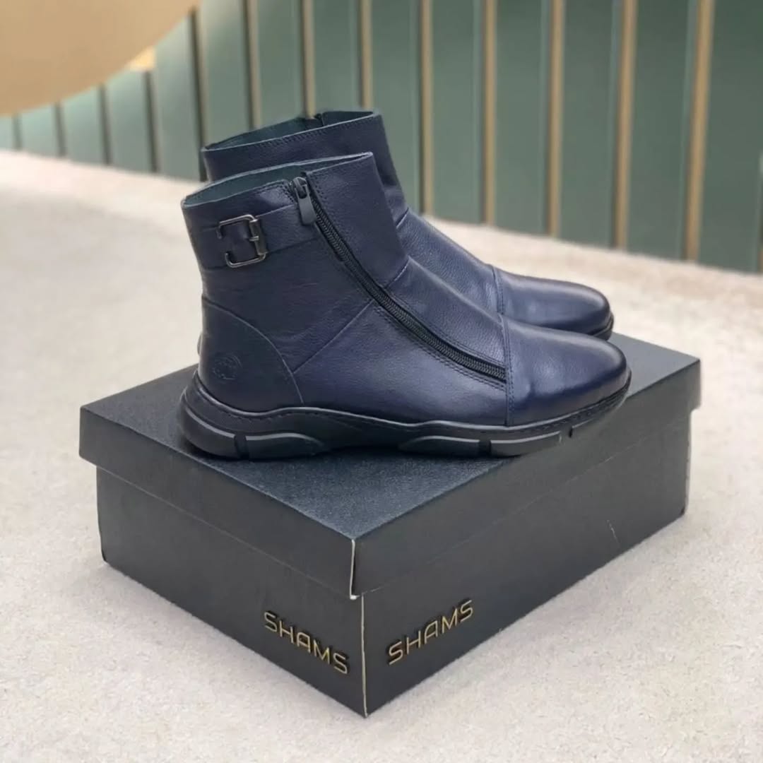 Men's zip-up leather boots