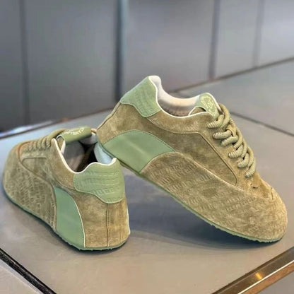 New suede casual sneakers