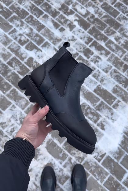Genuine leather black boots