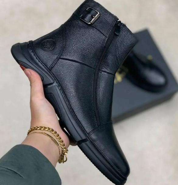 Men's zip-up leather boots